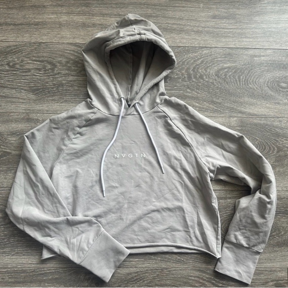 NVGTN Light Gray Cropped Sweatshirt Sz M nwot - Picture 3 of 5